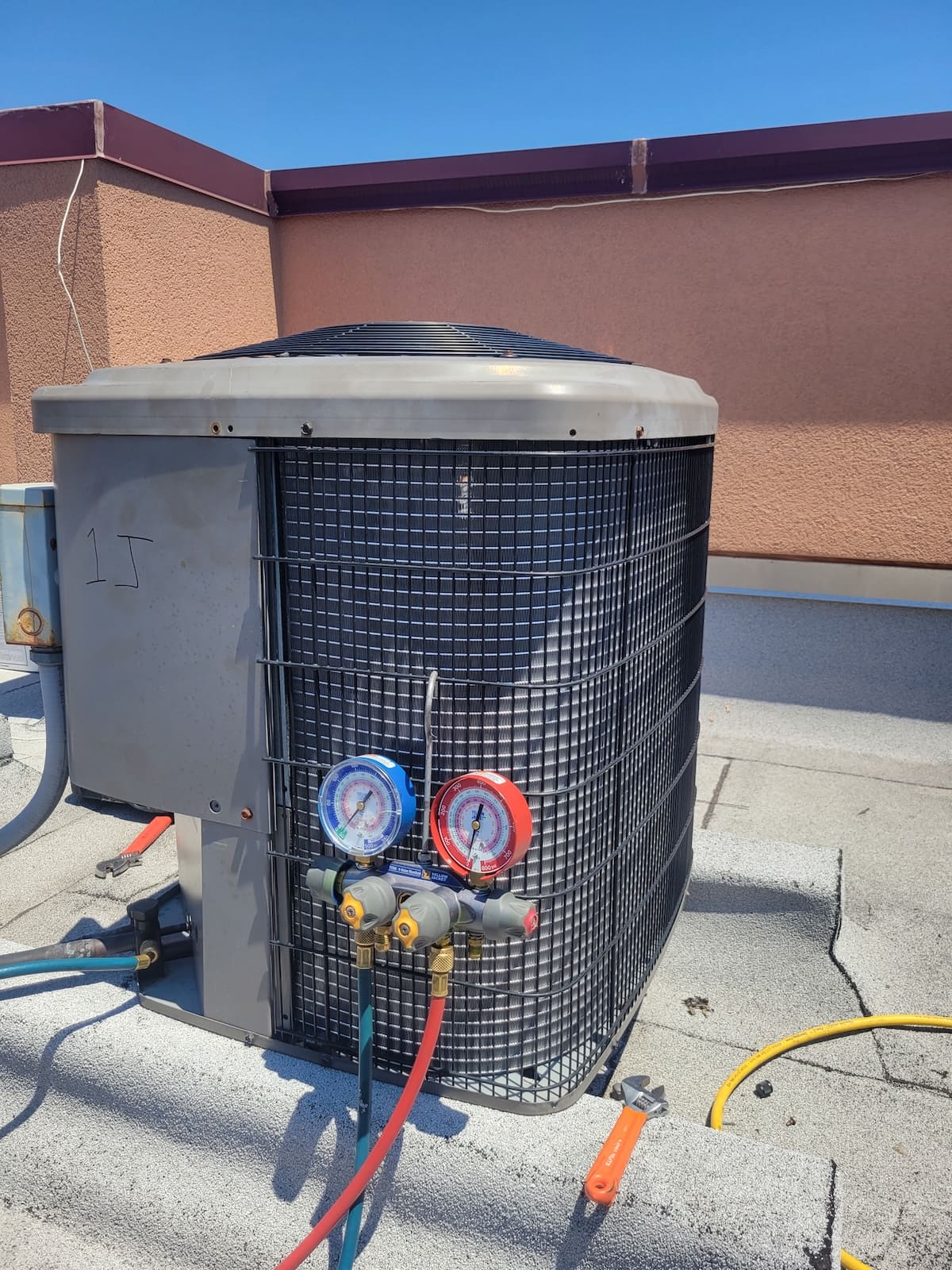 Coil Replacement on AC Condenser Unit job photo 6